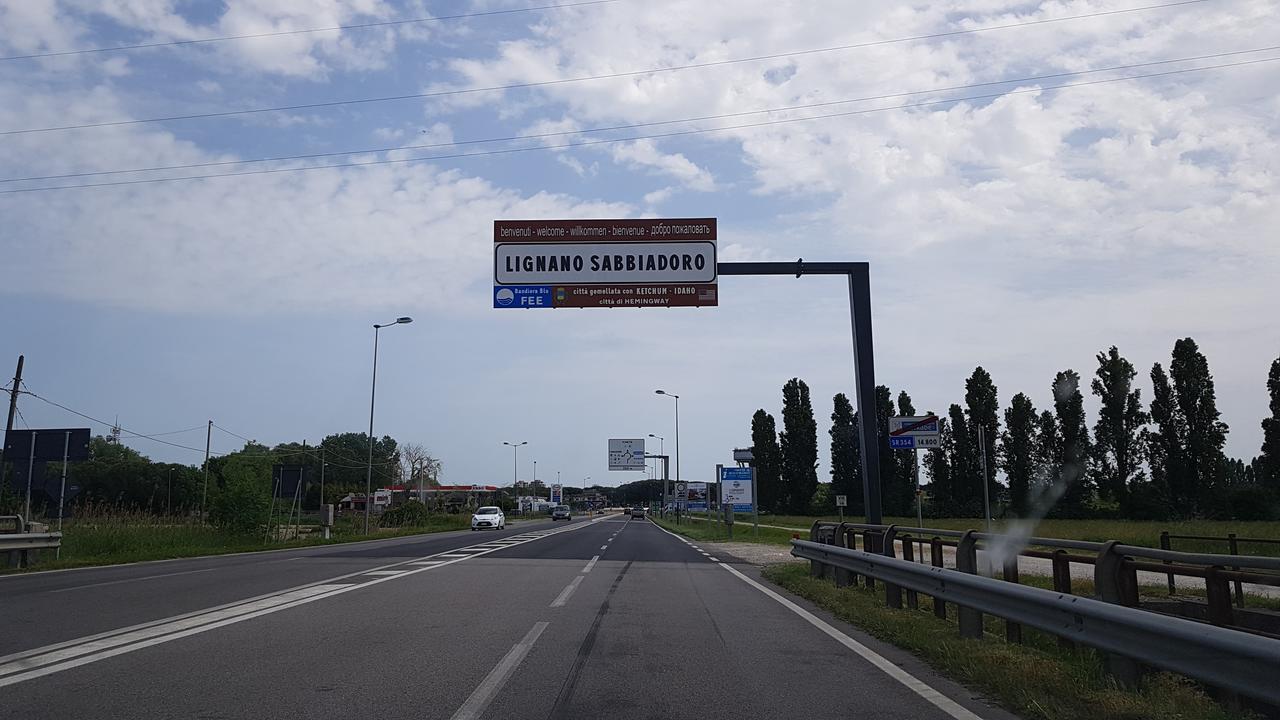 Appartamento Magnolia Lignano Sabbiadoro Buitenkant foto